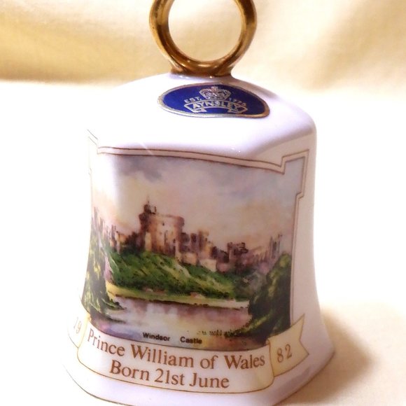 Souvenir Aynsley Bell of Birth of Prince William of Wales 1982 - Picture 1 of 1